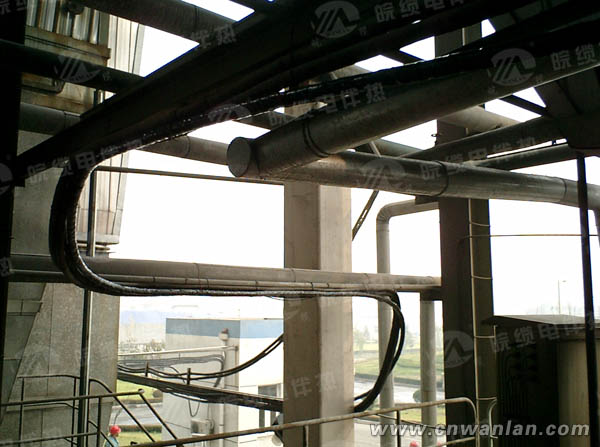 电伴热带保温管安装图