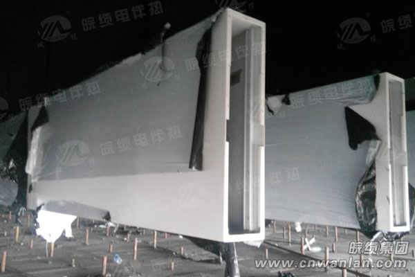 溜冰场需要伴热的通风管道